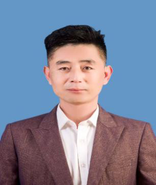 3何德锋.png
